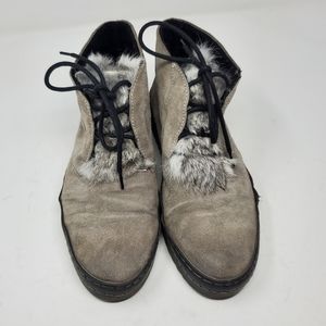 Manas gray rabbit fur booties